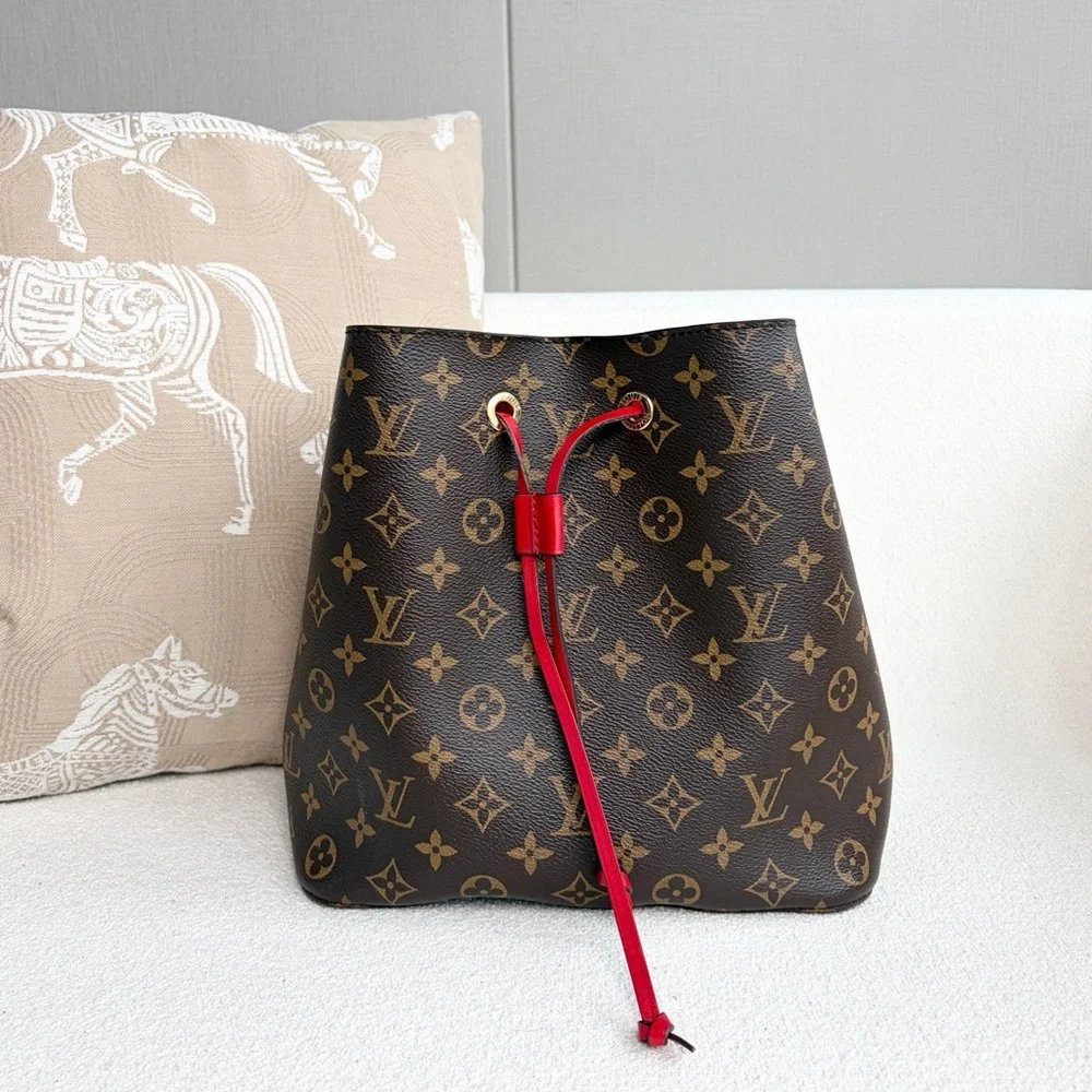 Louis Vuitton Monogram Neonoe MM Coquelicot Bag - Picture 2 of 7